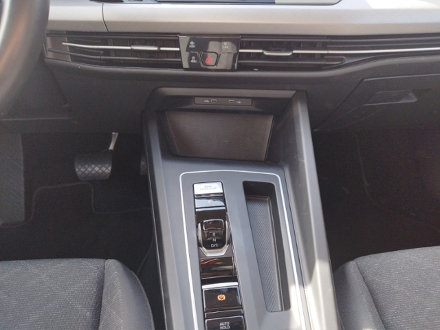 Golf VIII Life 1.5 eTSI DSG ACC/LED KLIMA LED AL