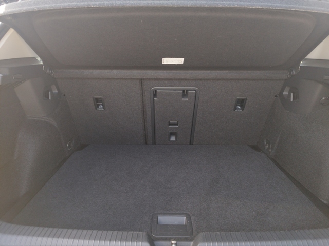 Golf VIII Life 1.5 eTSI DSG ACC/LED KLIMA LED AL