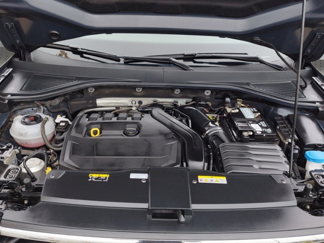 T-Roc Style 1.5TSI DSG/Matrix/AHK/RFK/ACC/Carpla