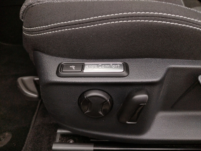 Passat Variant Business 2.0TDI DSG/Matrix/Navi/A