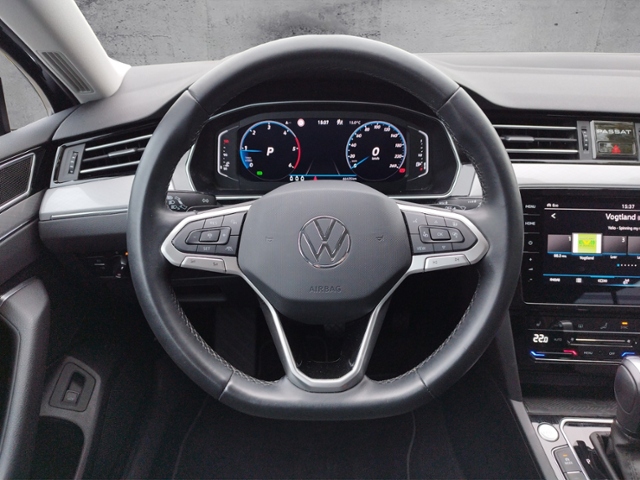 Passat Variant Business 2.0TDI DSG/Matrix/Navi/A