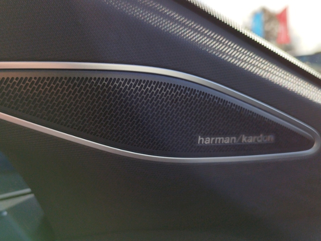 ID.4 Pure Performance 125kW Navi/H&K/HuD/LED/SHZ