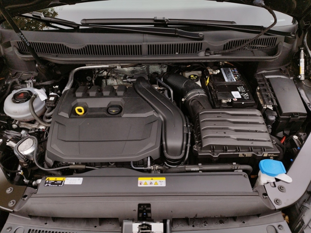 Touran Comfortline 1.5TSI DSG/AHK/ACC/Nebel/SHZ/