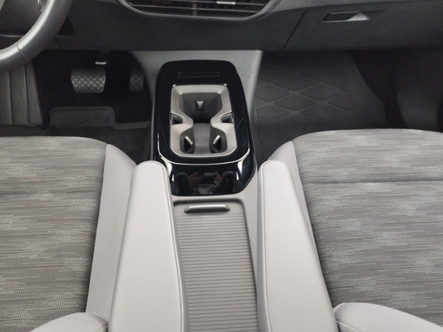 ID.4 Pro Perform 150kW Navi/AHK/ACC/RFK/SHZ/Carp