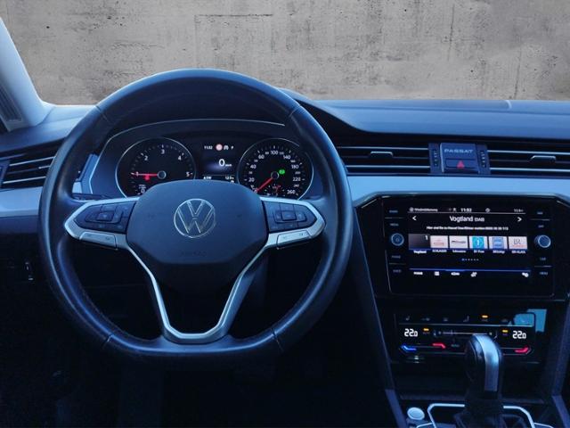 Passat Variant Business 2.0TDI DSG/Matrix/Navi/R