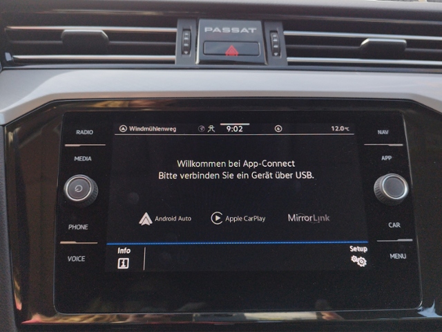 Passat Variant Business 2.0TDI DSG/AHK/Navi/SHZ/