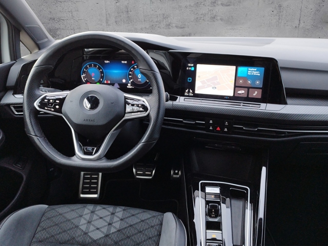 Golf VIII Variant R-Line 2.0 TSI DSG STH/IQ-LIGH