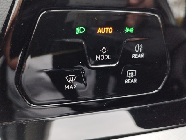 Golf VIII Life 1.5TSI Navi/ACC/L+S/SHZ/LED KLIMA