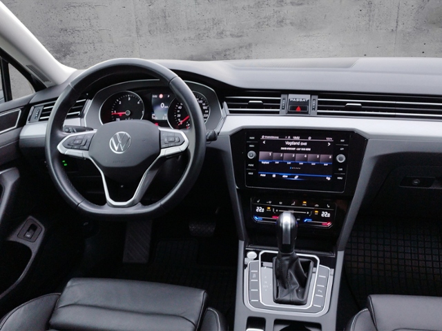 Passat Variant Business 2.0 TDI DSG NAV/Vienna K
