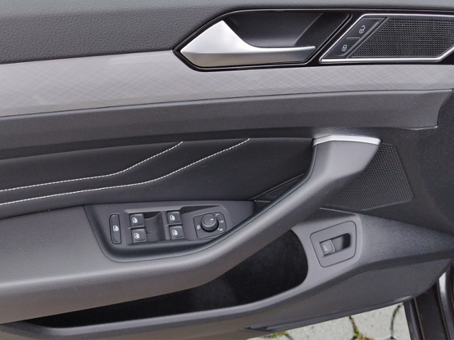 Passat Variant Business 2.0 TDI DSG NAV/Vienna K