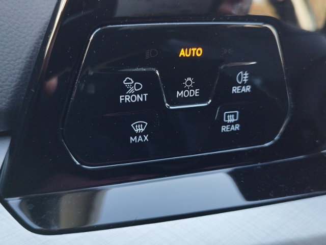 Golf VIII Variant Life 2.0 TDI DSG BusinessPrem.