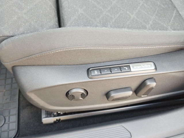 Golf VIII Variant Life 2.0 TDI DSG BusinessPrem.