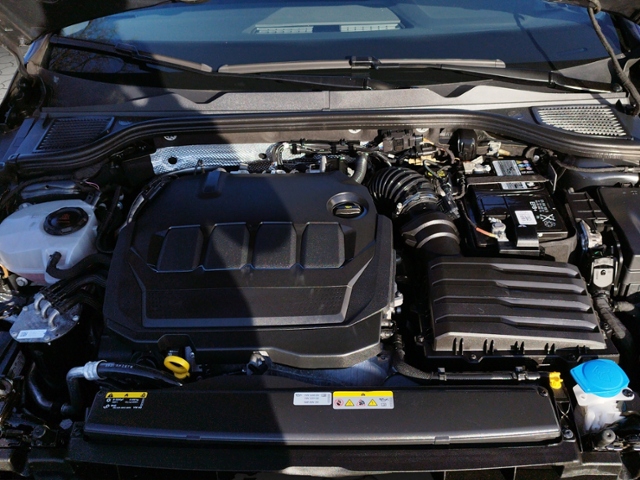 Golf VIII Variant Life 2.0 TDI DSG NAV/ACC/L+S K