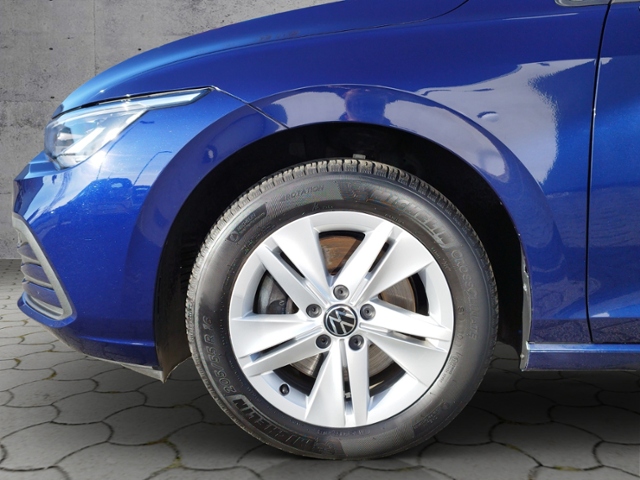 Golf VIII Variant Life 2.0 TDI DSG NAV/ACC/L+S K