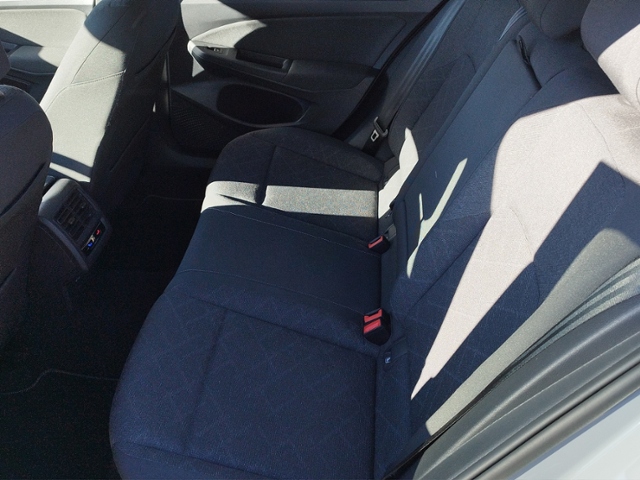 Golf VIII Variant Life 2.0 TDI DSG NAV/ACC/SHZ K