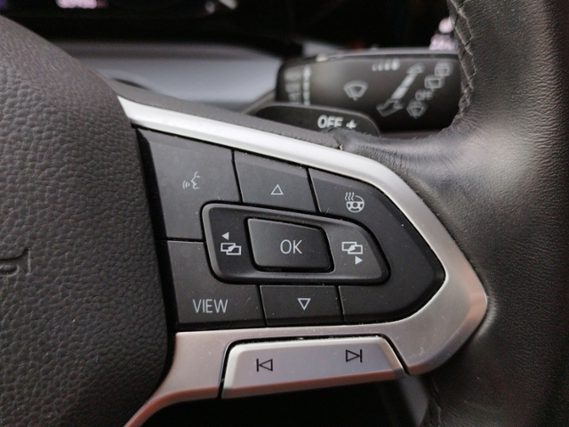 Golf VIII Active 2.0 TDI DSG PANO/HUD KLIMA LED 