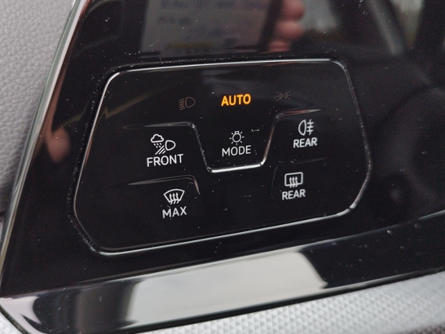 Golf VIII Active 1.5 TSI NAV/LED+/ACC KLIMA LED 