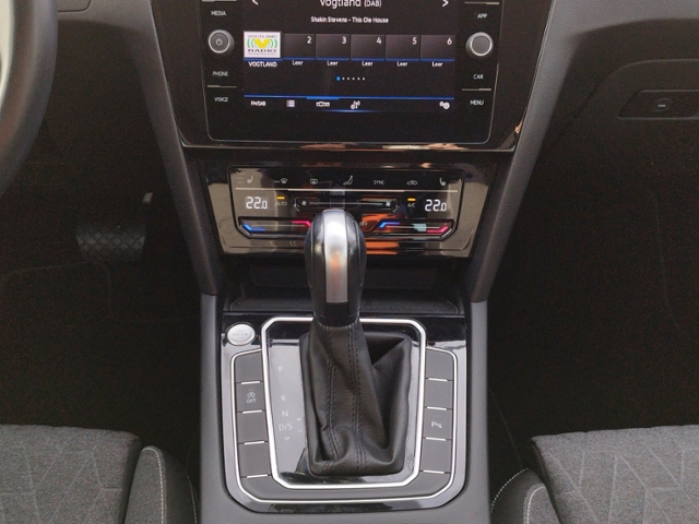 Passat Variant Business 2.0 TDI DSG NAV/SHZ KLIM