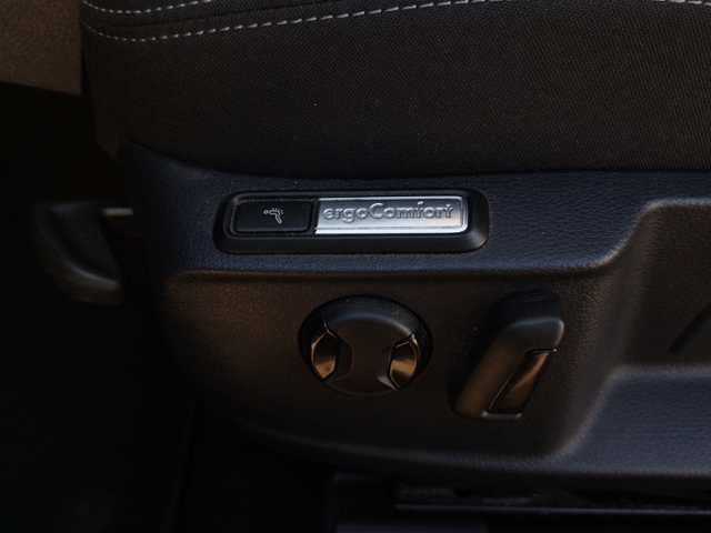 Passat Variant Business 2.0 TDI DSG NAV/SHZ KLIM