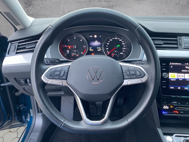 Passat Variant Business 2.0TDI DSG/AHK/Navi/RFK/