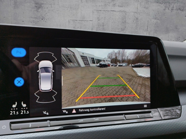 Golf VIII Active 1.5TSI AHK/Navi/LED+/RFK/SHZ KL