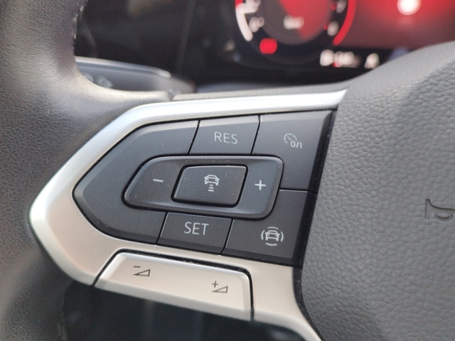 Golf VIII Active 1.5 TSI LED+/NAV/SHZ KLIMA NAVI