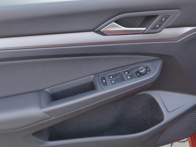 Golf VIII Active 1.5 TSI LED+/NAV/SHZ KLIMA NAVI