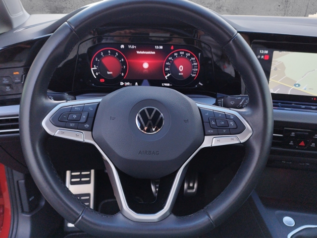 Golf VIII Active 1.5 TSI LED+/NAV/SHZ KLIMA NAVI