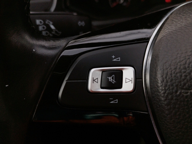 T-Roc 1.0 TSI L+S/2-Zonen/SHZ KLIMA ALU