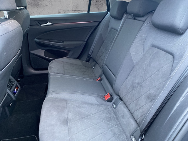 Golf VIII Variant Style 1.5 eTSI DSG SHZ/Side KL