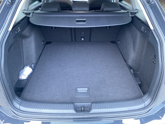 Golf VIII Variant Style 1.5 eTSI DSG SHZ/Side KL