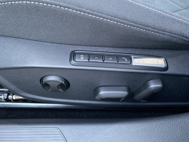 Golf VIII Variant Style 1.5 eTSI DSG SHZ/Side KL