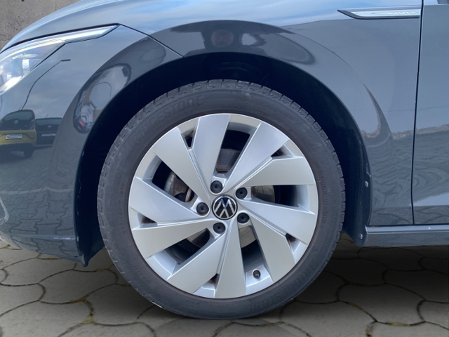 Golf VIII Variant Style 1.5 eTSI DSG SHZ/Side KL