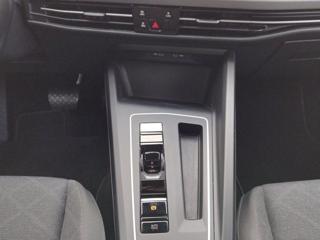 Golf VIII Variant Life 2.0 TDI DSG BusinessPrem.