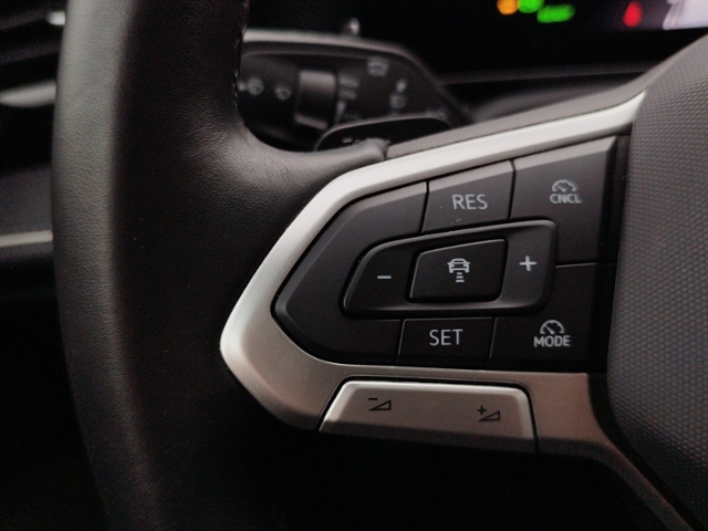 Passat Variant Business 1.5 eTSI DSG IQ.DRIVE AH