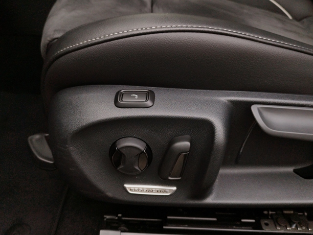 Passat Variant Business 1.5 eTSI DSG IQ.DRIVE AH