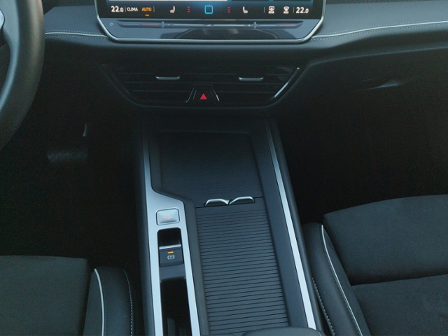 Passat Variant Business 2.0 TDI DSG IQ.DRIVE/SHZ