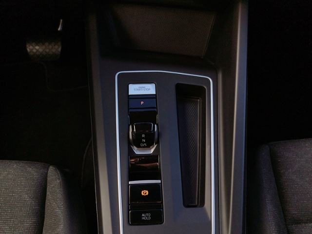 Golf VIII Variant Life 1.5 eTSI DSG LED+/NAV/SHZ