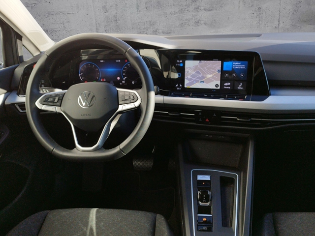 Golf VIII Variant Life 1.5 eTSI DSG LED+/NAV/SHZ