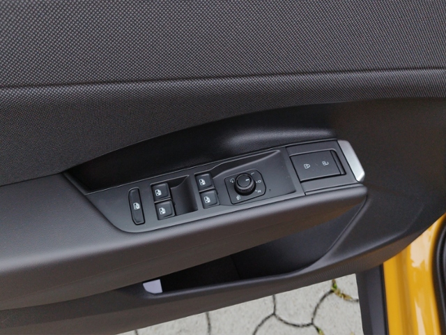 T-Roc Life 1.5eTSI DSG LED+/Technikpak/Winterpak