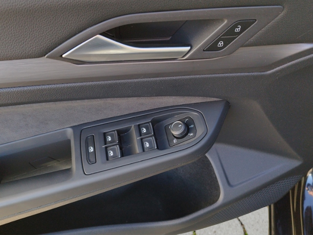 Golf VIII Variant Style 1.5 eTSI DSG Bus.Prem./I