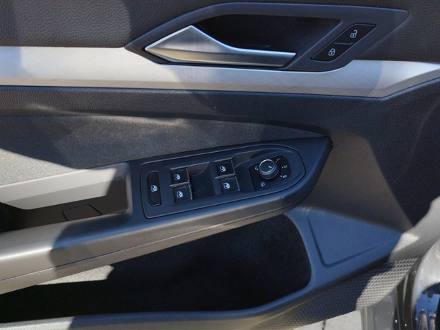 Golf VIII Variant Life 2.0 TDI AHK/IQ.DRIVE/NAV