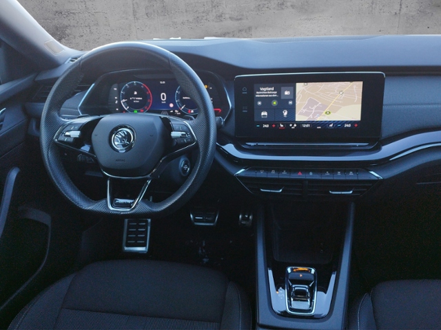 Octavia Combi Sportline 2.0TDI DSG LED/Navi/Reis