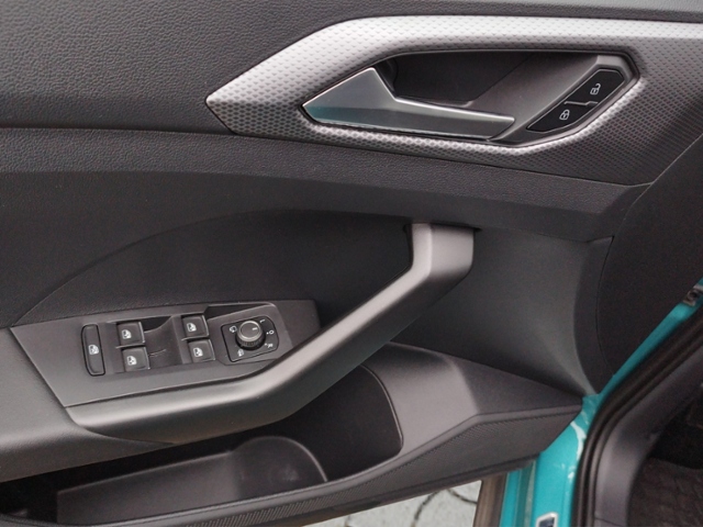 T-Cross Active 1.0 TSI BlindSpot/SHZ/NAV/ACC KLI