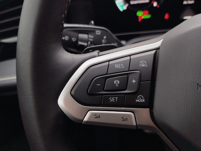 Passat Variant Business 1.5 eTSI DSG IQ.DRIVE KL