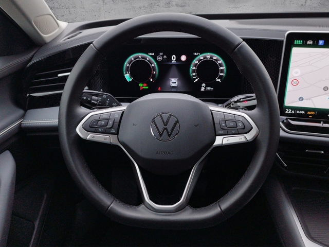 Passat Variant Business 1.5eTSI DSG AHK/Navi/Kam