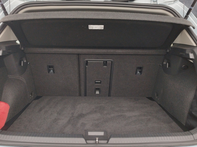 Golf VIII Life 1.5 TSI BusinessPrem./PANO KLIMA 