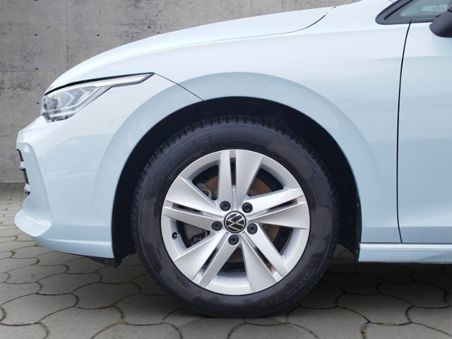 Golf VIII Life 1.5 TSI BusinessPrem./PANO KLIMA 