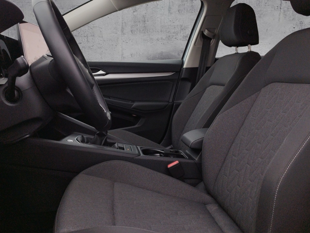 Golf VIII Life 1.5 TSI BusinessPrem./PANO KLIMA 