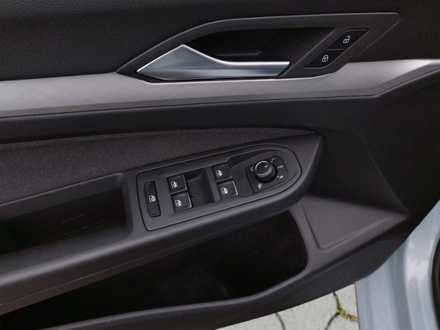 Golf VIII Life 1.5 TSI BusinessPrem./PANO KLIMA 